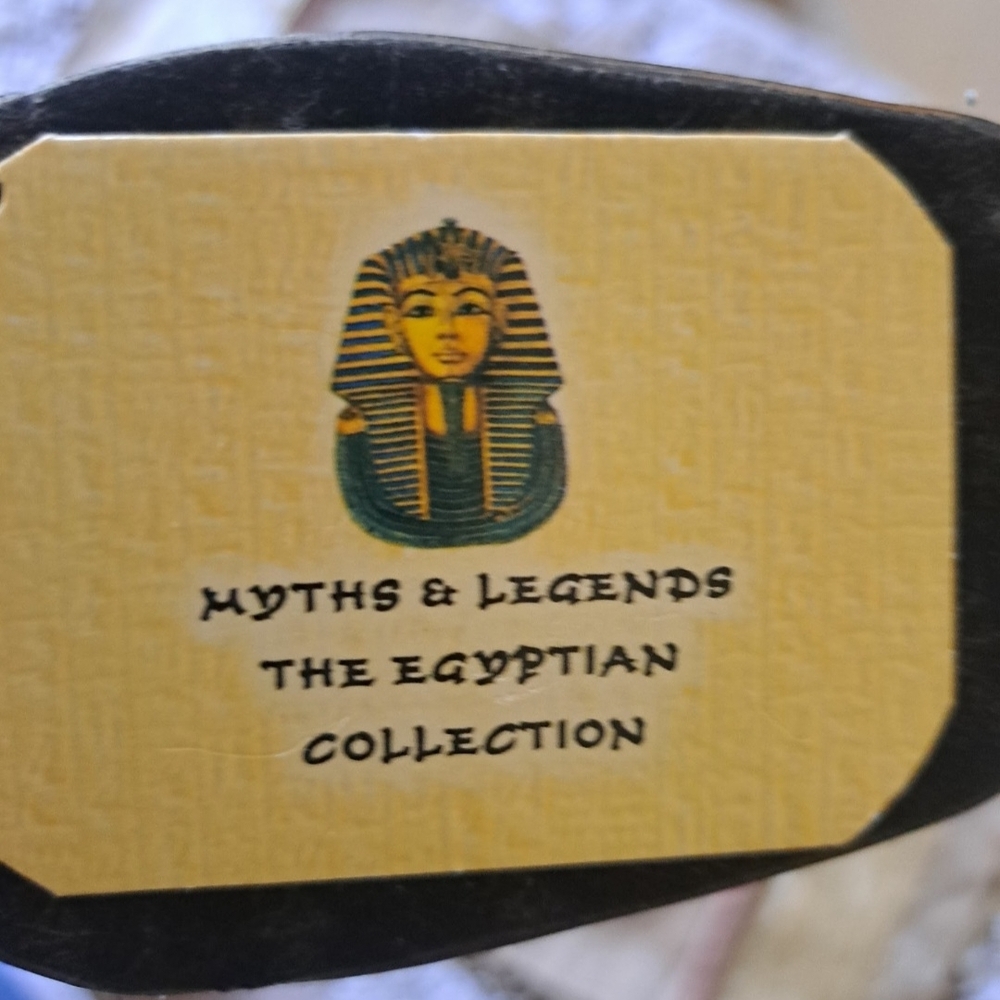 Regal Black and Gold Cat Art Piece See Photo - Picture 6 of 9